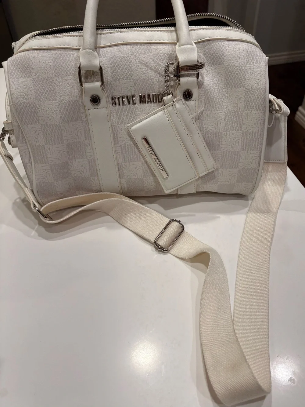 NWOT Steve Madden White Bkali Satchel Crossbody Bag.